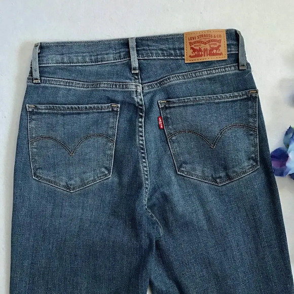 Levi's NWOT 724 High Rise Straight Crop Jeans Women 26 - Picture 7 of 12